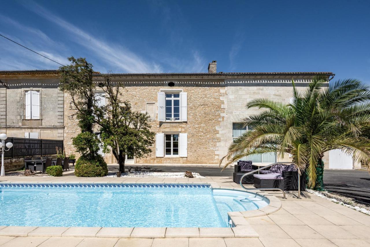 Domaine De Meyney Apartment Villegouge Exterior photo